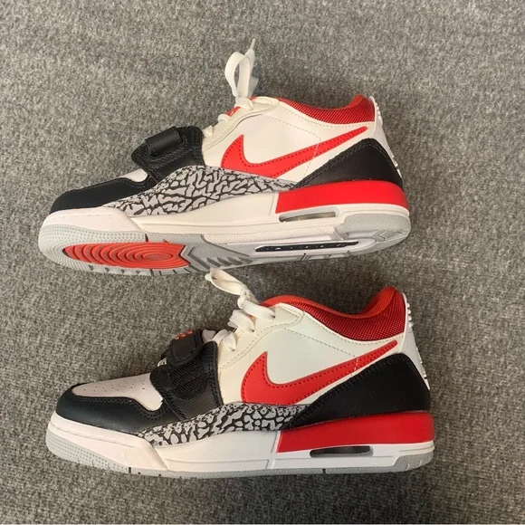 Nike Boys Jordan Legacy 312 Low GS 'Fire Red' 5.5Y - Picture 5 of 11